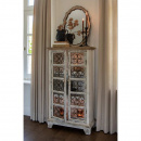 Regal Schrank creme weiss Shabby Chic Eisenmuster