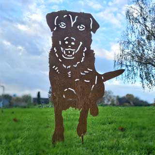 Kunstwerk Metall Hund aus Stahl mit Rostpatina nach Vorlage